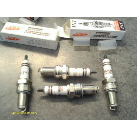 Bougie Iriduim type DR8EIX à prix discount: Honda 125 XL CBS3 CBN
