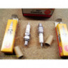 Honda 125 T1/T2: Lot de 2 bougies NGK C8HSA, non résistives.