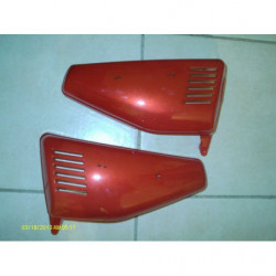 Caches latéraux rouge: Honda 125 CG Japon 1è & 2è version